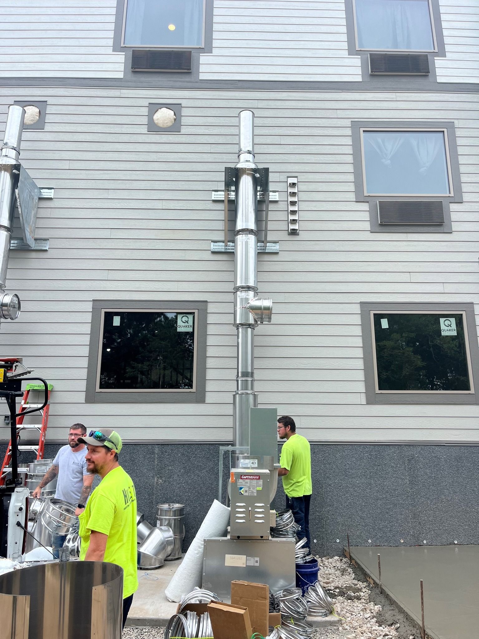 Hulett Contractors Install Piping at a Missouri Business. Our Solutions Are the Best.
