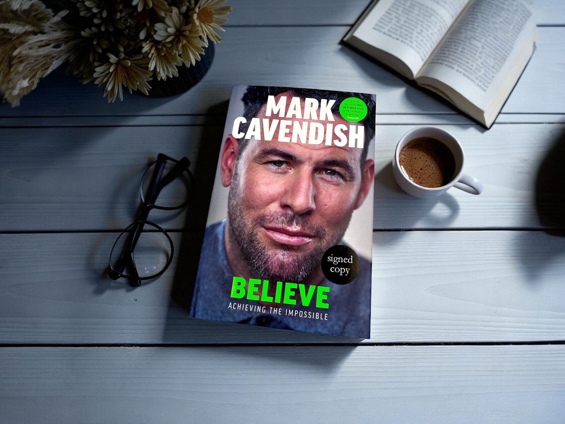 MARK CAVENDISH HAND SIGNED BOOK AUTOGRAPHED CYCLING MEMORABILIA