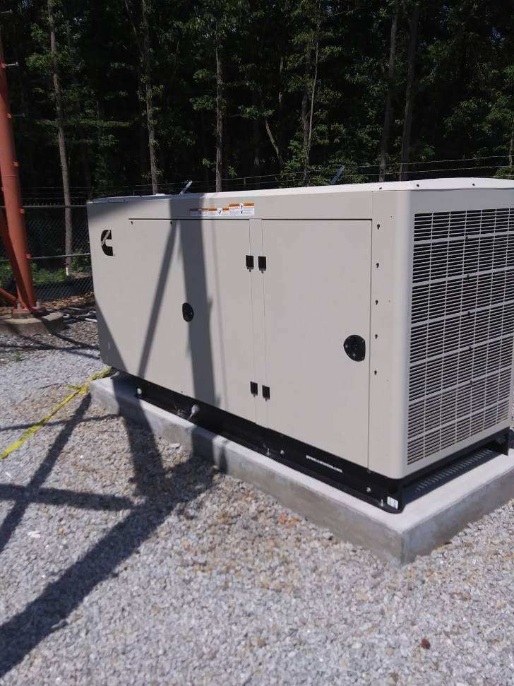 A white box with the letter c on it