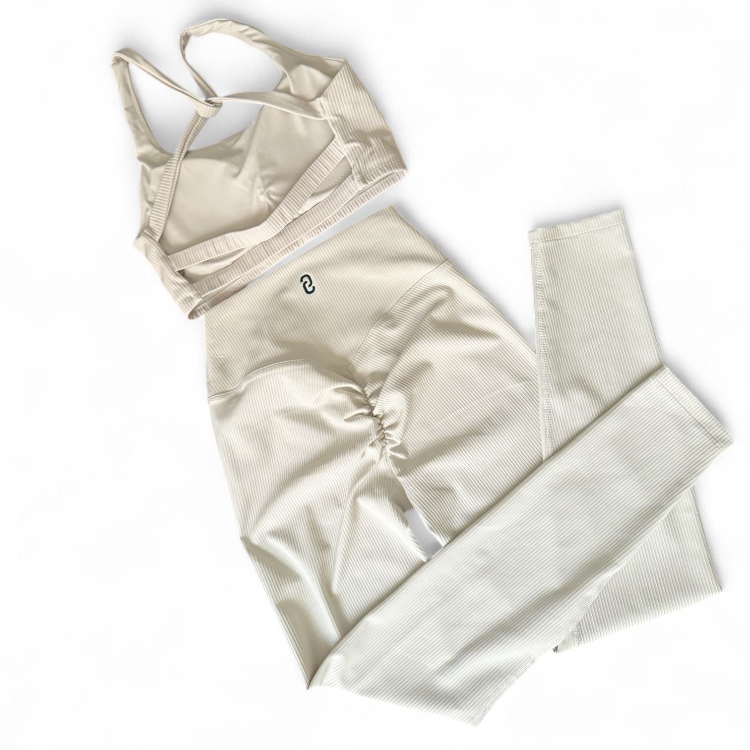 Coutout Boundless Bra & Leggings  Set - White  - Medium