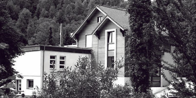 Villa König - Seite 1