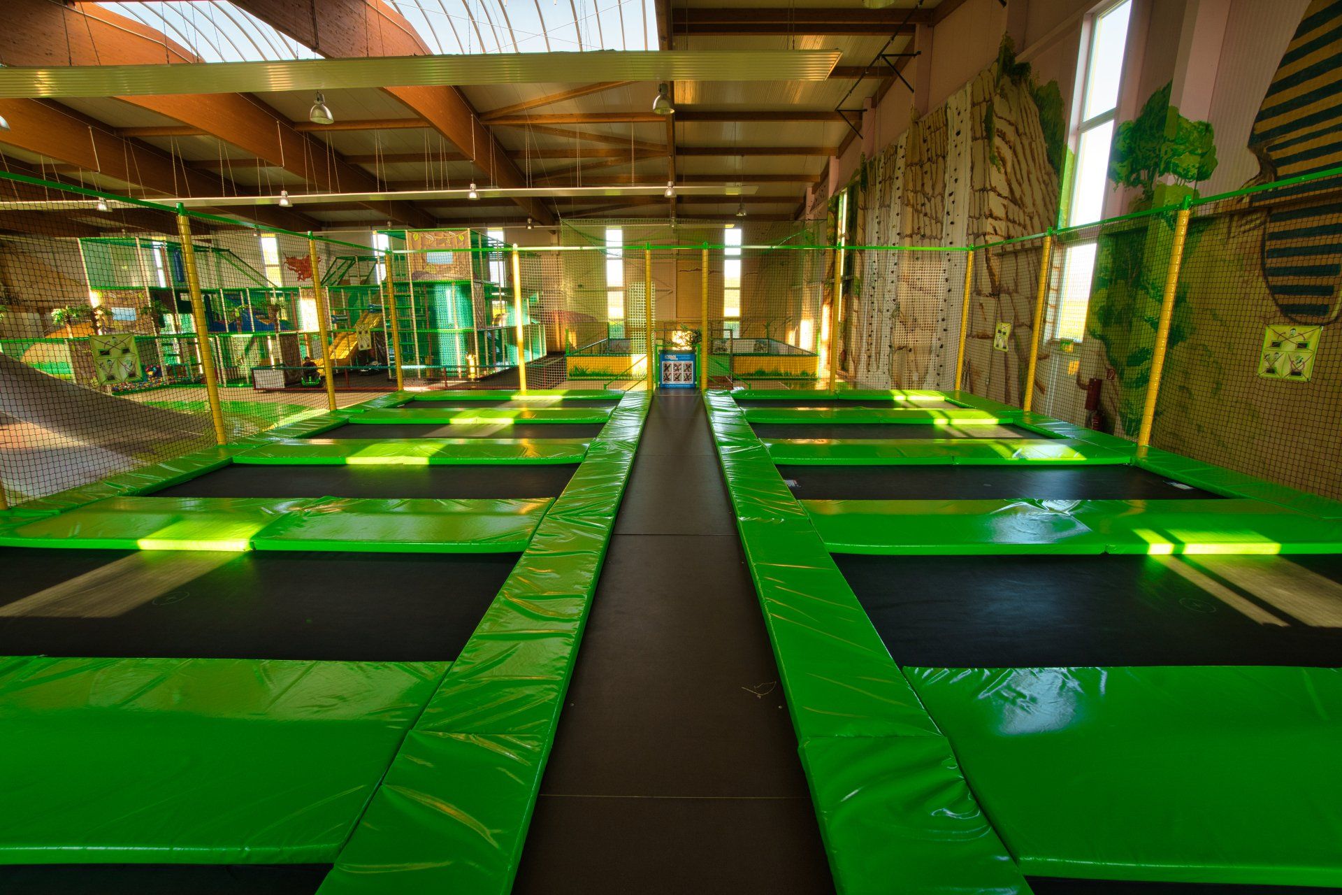 Indoorspielplatz Mumpitz Wismar Großtrampoline