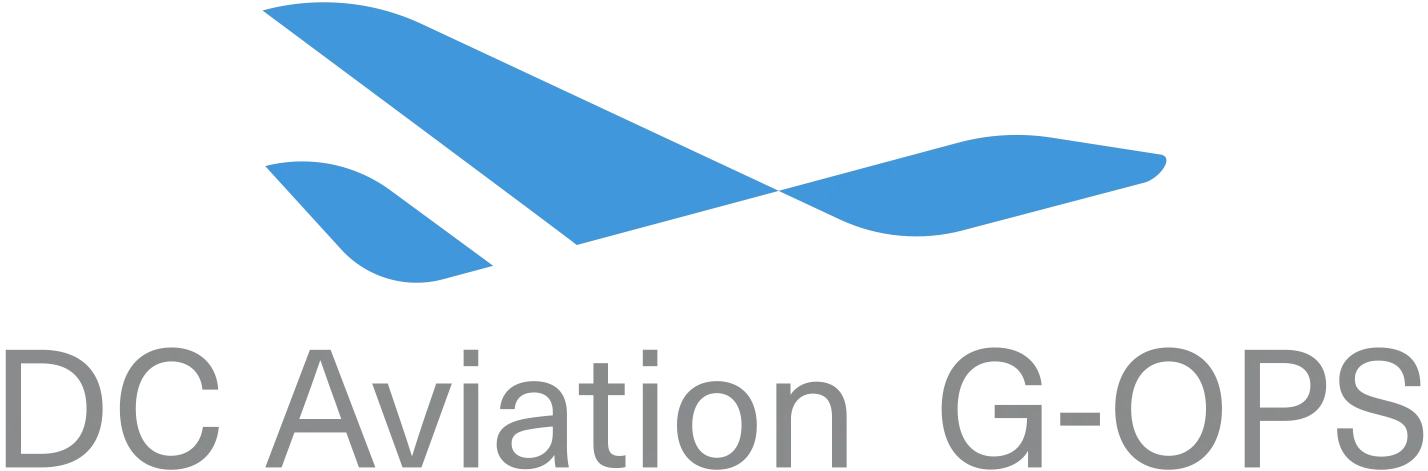 Logo abstrait bleu au-dessus du texte « DC Aviation G-OPS ».
