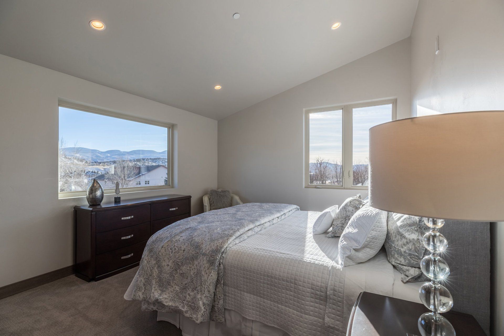 CL_1115_interior_master_bed_b