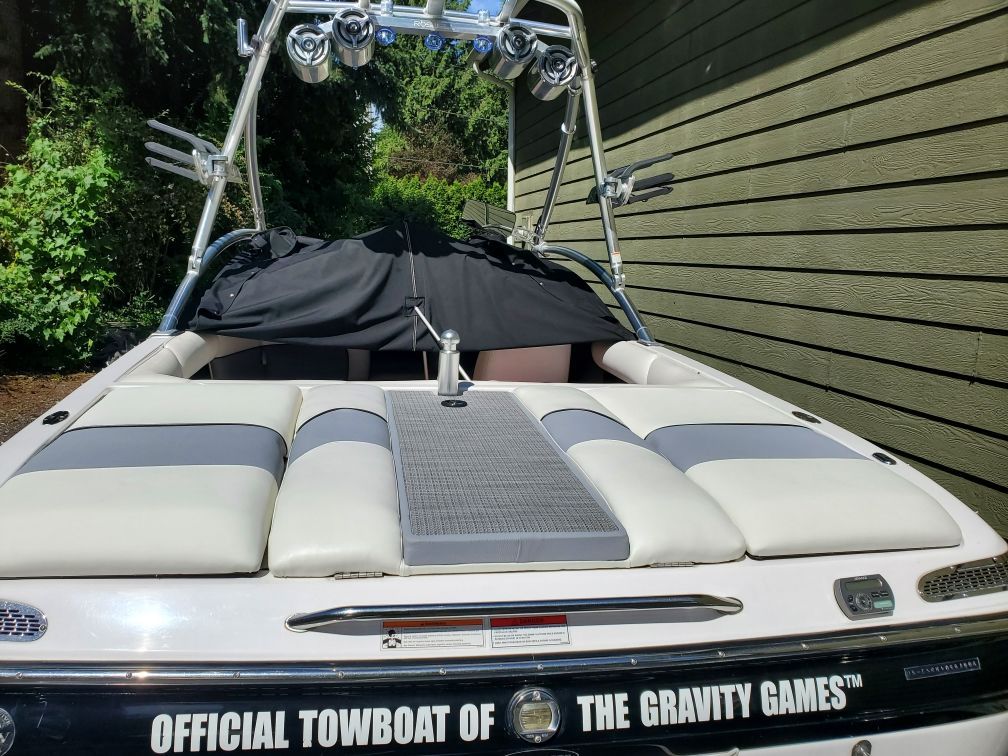 Boat modern interior — Fall City, WA — Seams Right Auto & Marine Upholstery