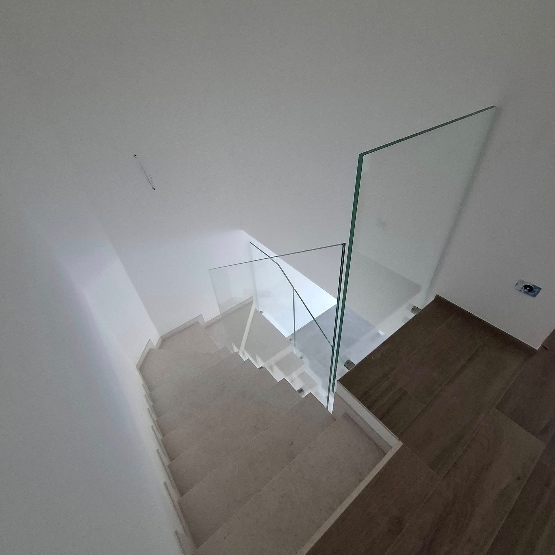 balaustra e parapetto in vetro