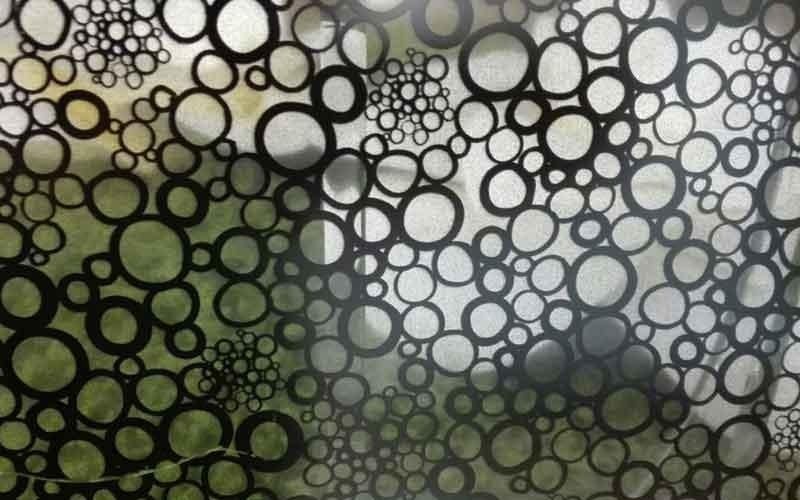 Stampa digitale su vetro con cerchi