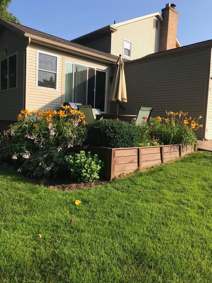 Flowers At The Backyard - Canton, OH - Warstler Bros Landscaping
