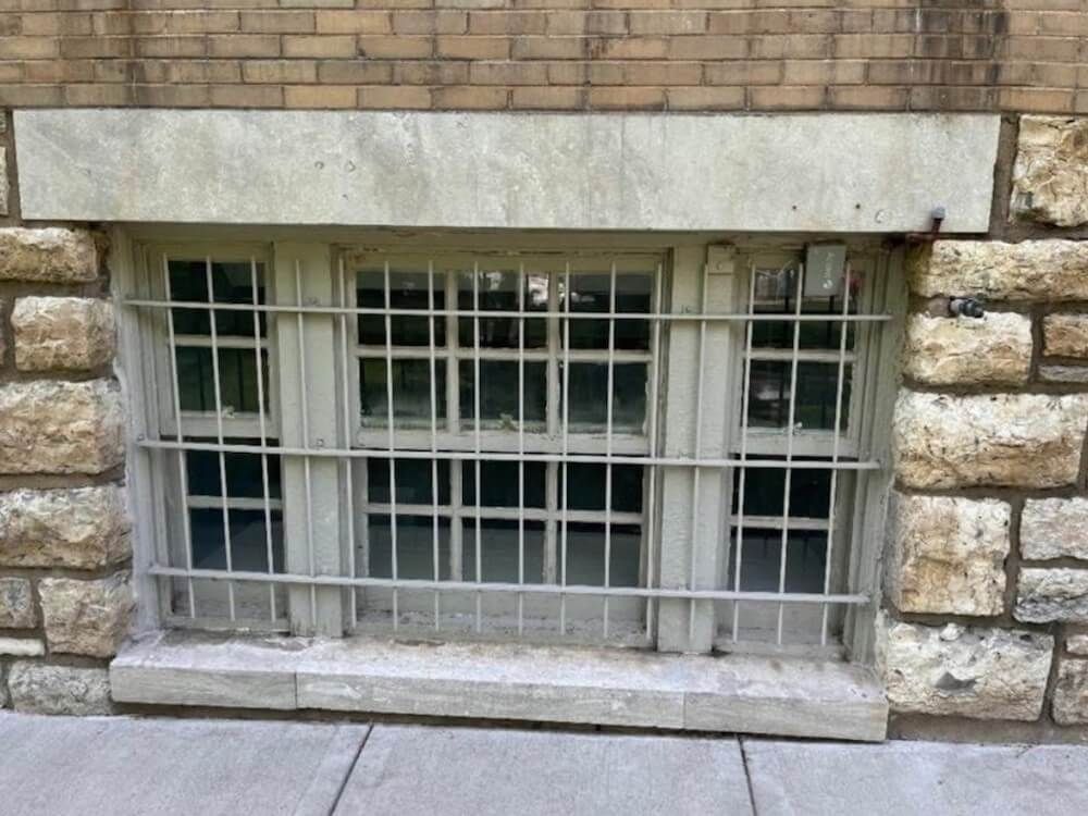 historic building window restoration