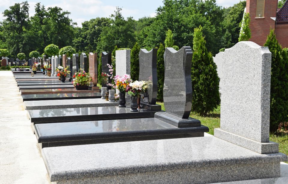 tombe di un cimitero