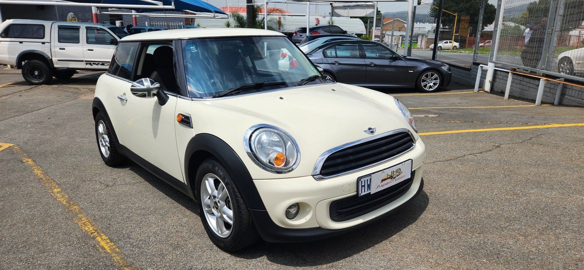 JHB Super Motors Showroom