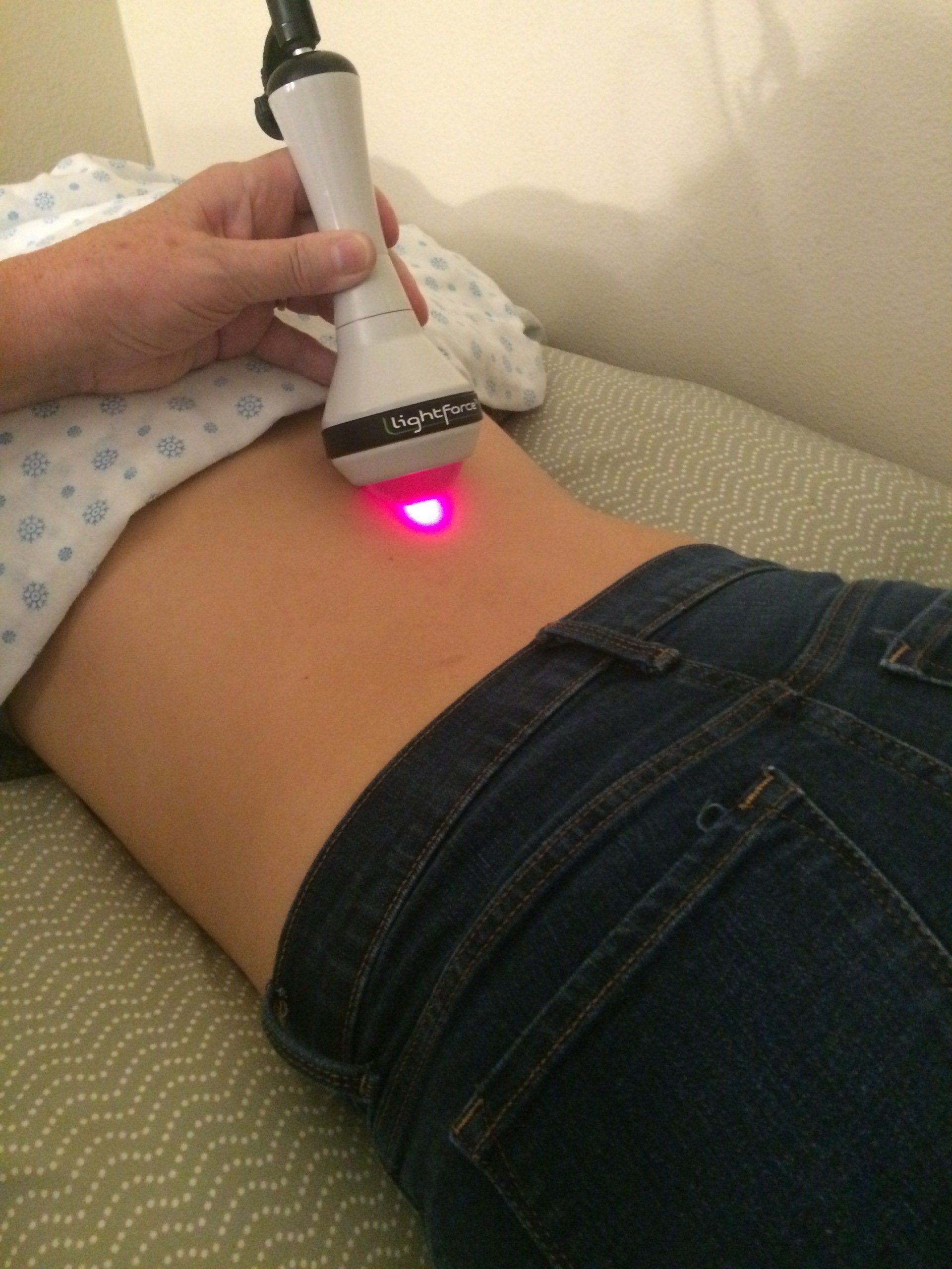 Laser back therapy - laser therapy procedures in Lynnwood, WA