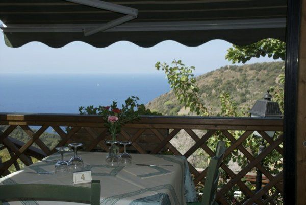 terrazza sul lago