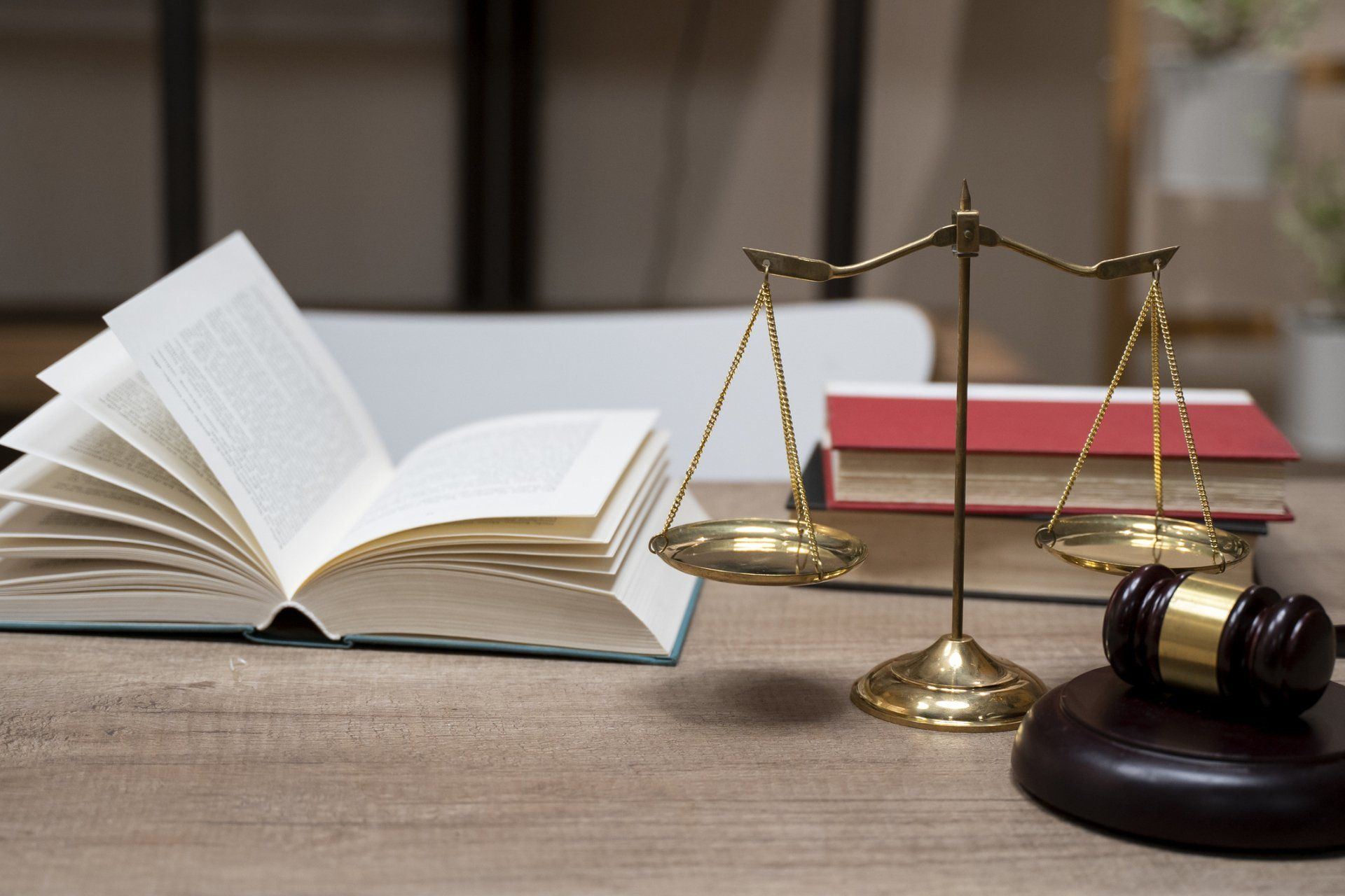 Book Gavel And Balance Scale — Davie, FL — Law Office of Vincent J. Owoc