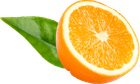 Uma laranja fatiada com uma folha verde