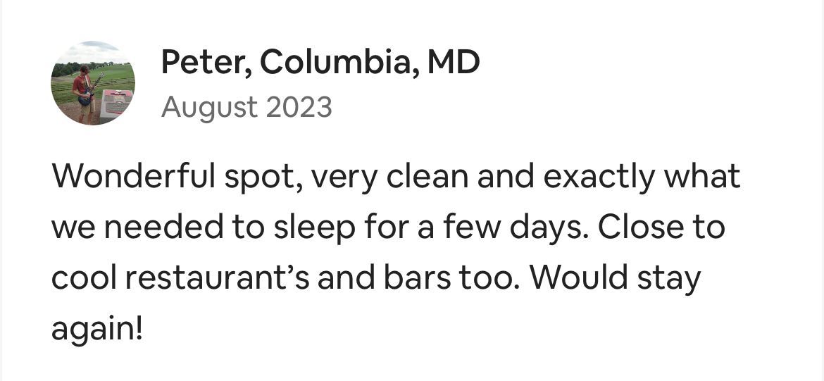 Five-star Airbnb reviews praising Arrivee's exceptional vacation rental management services