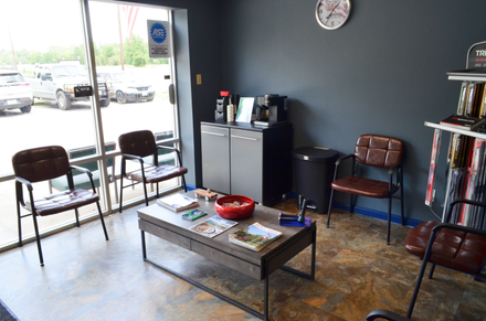 Coffee and Waiting Room at Akin Auto Care - Cleveland, TX