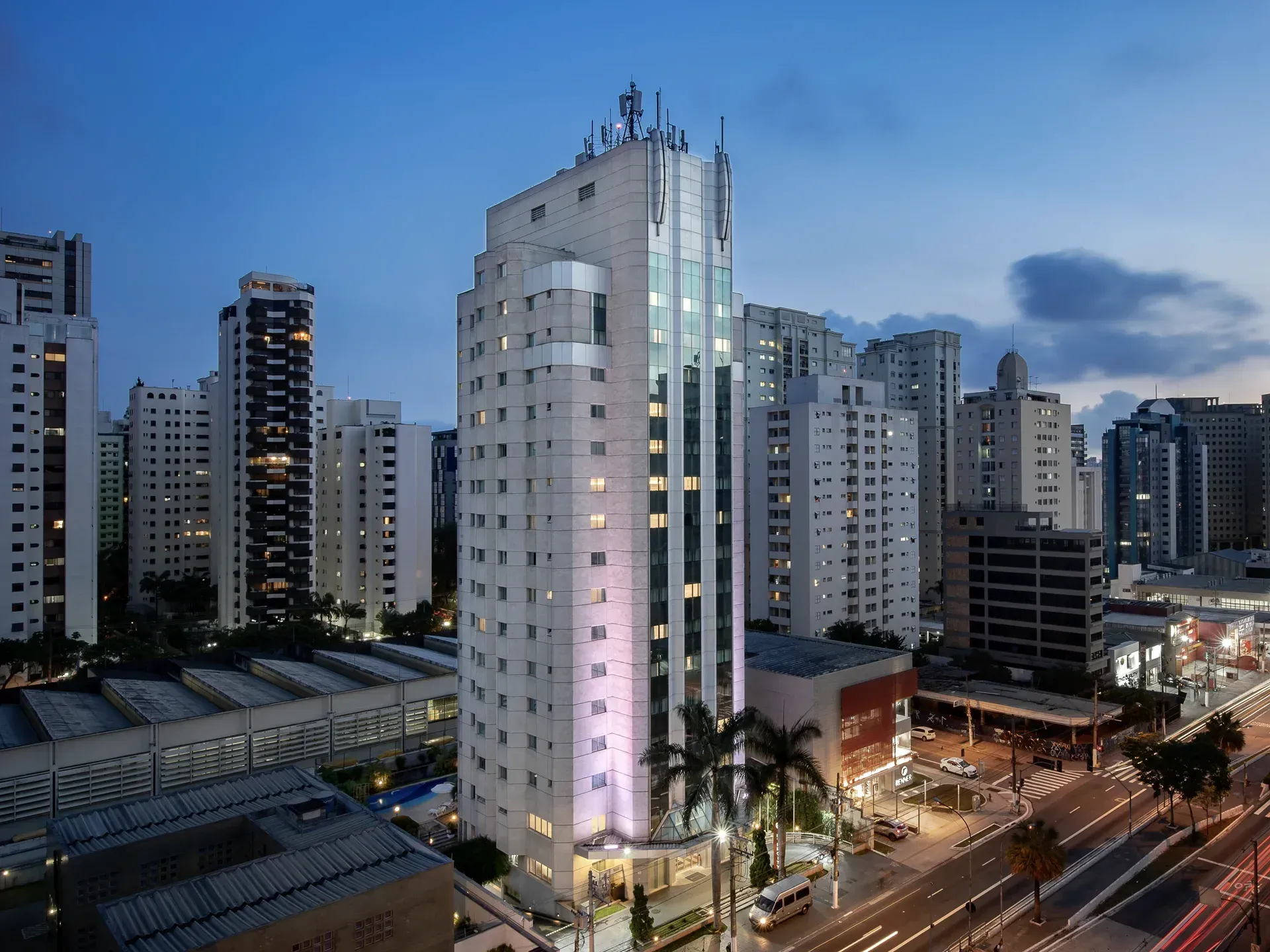 HOTEL INTERCITY IBIRAPUERA