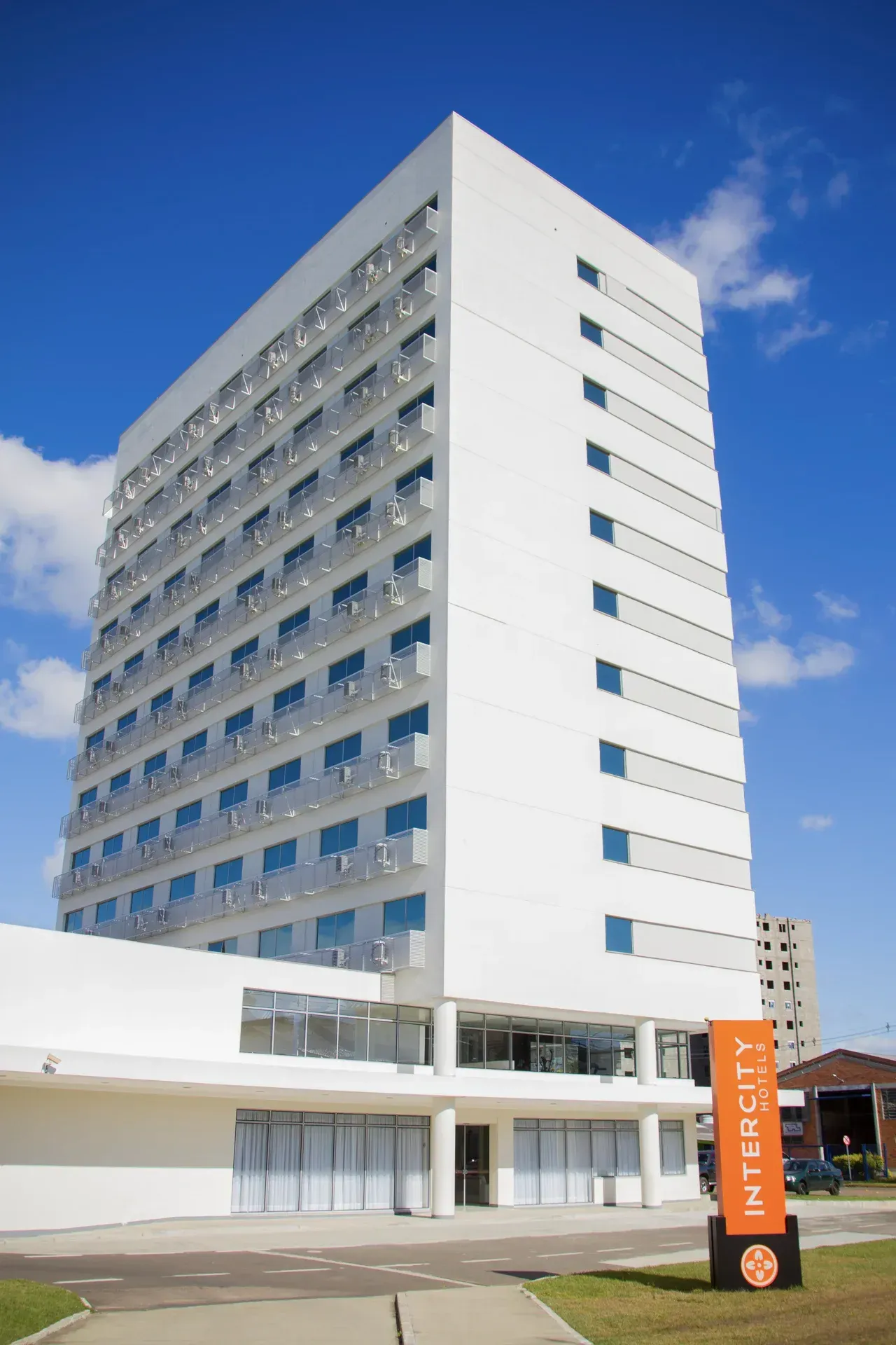 HOTEL INTERCITY SHOPPING GRAVATAÍ