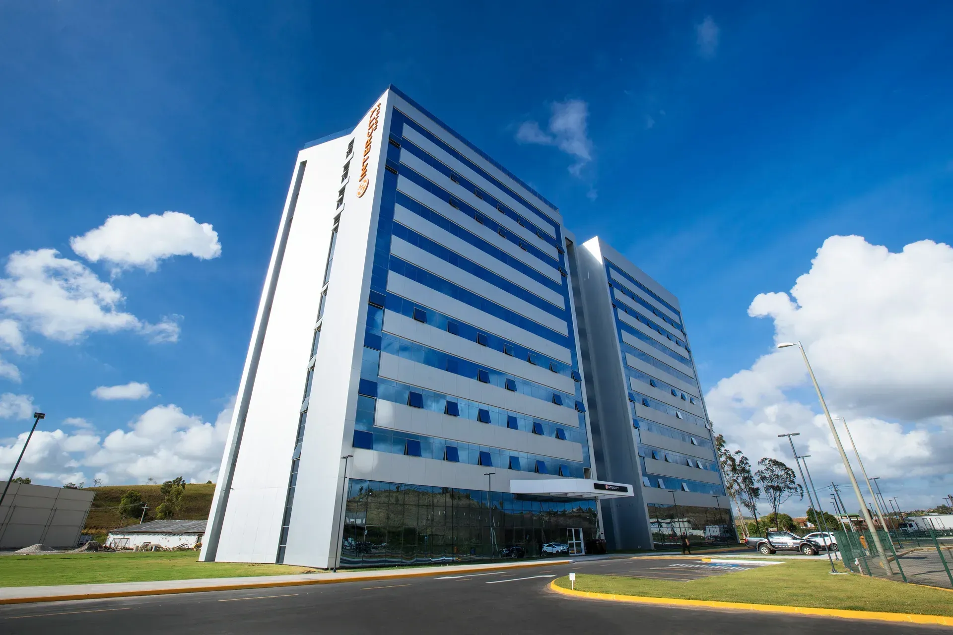 HOTEL INTERCITY SUAPE COSTA DOURADA