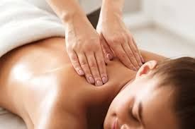 A gentle, full-body massage that promotes relaxation, improves blood circulation, and relieves stress. Ideal for anyone seeking calmness and mental balance.مساج لطيف لكامل الجسم يساعد على الاسترخاء العميق، وتنشيط الدورة الدموية، وتخفيف التوتر. مثالي لمن يبحث عن الهدوء والتوازن الذهني.
