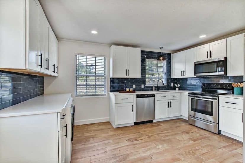 White Clean Kitchen — Jacksonville, FL — Champagne Stone Company