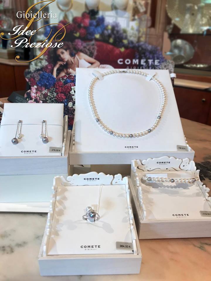 Parure di gioielli con brillanti