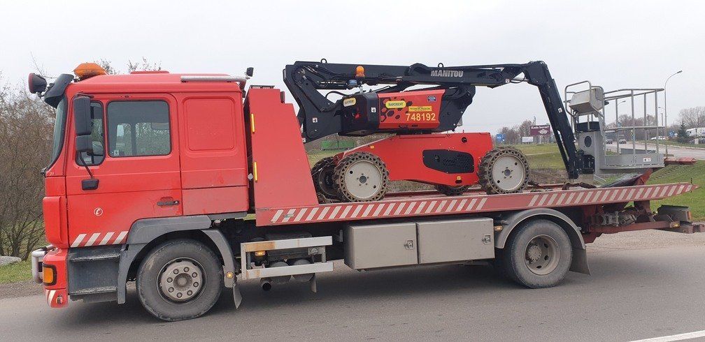 Žemės ūkio padargų pervežimas