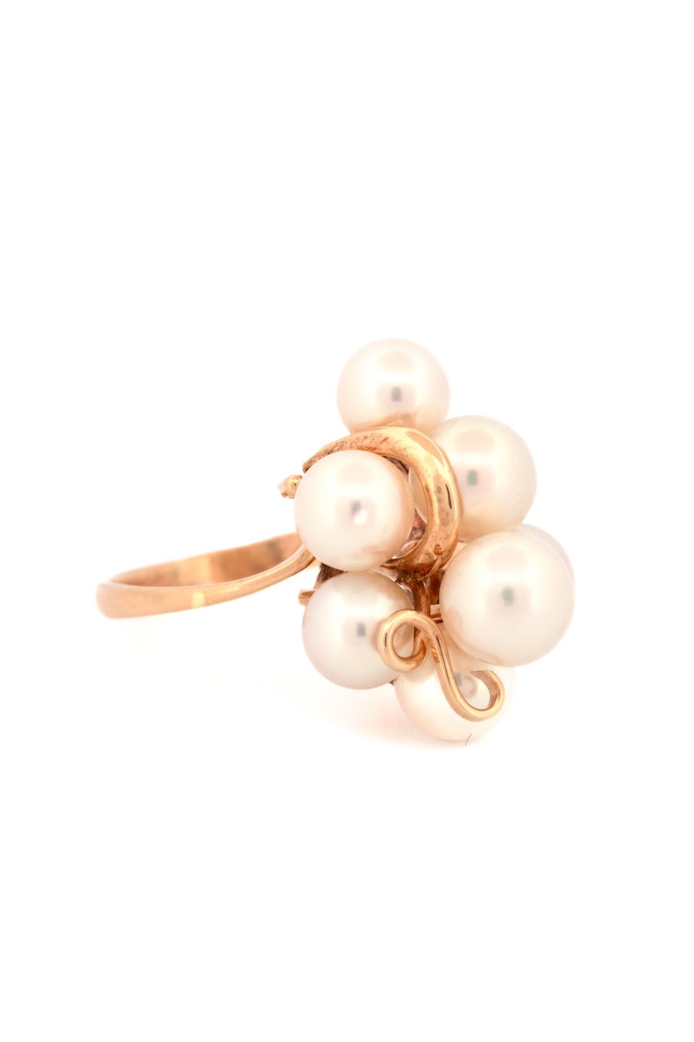 14k Yellow Gold & White pearl 