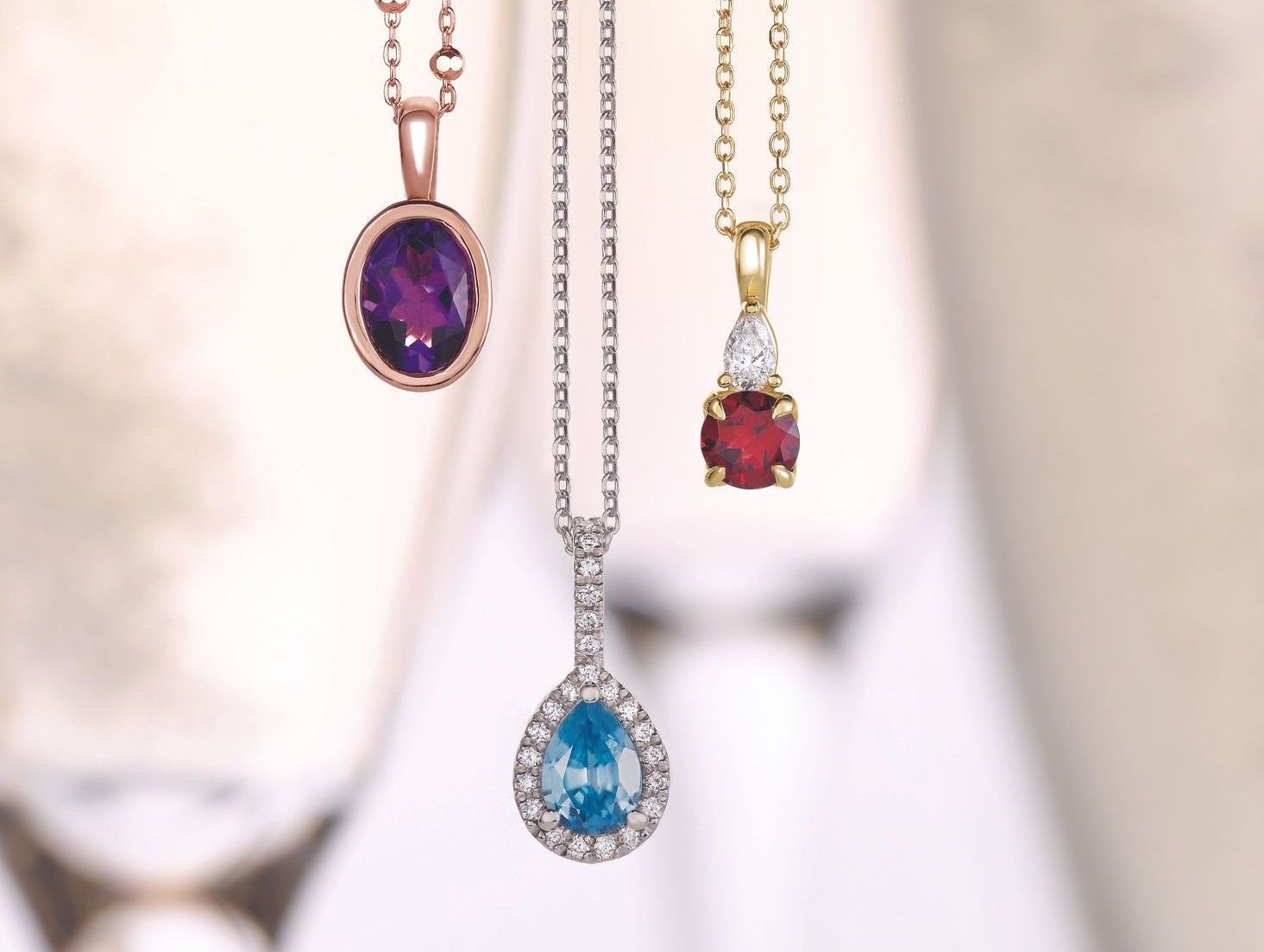 Pendants & Necklaces