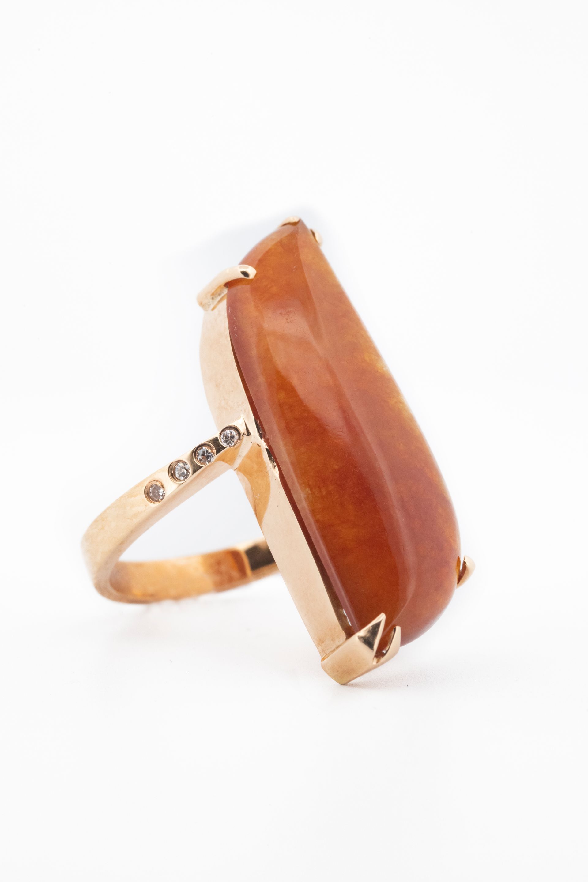 Carnelian & Diamond 18k  Yellow Gold