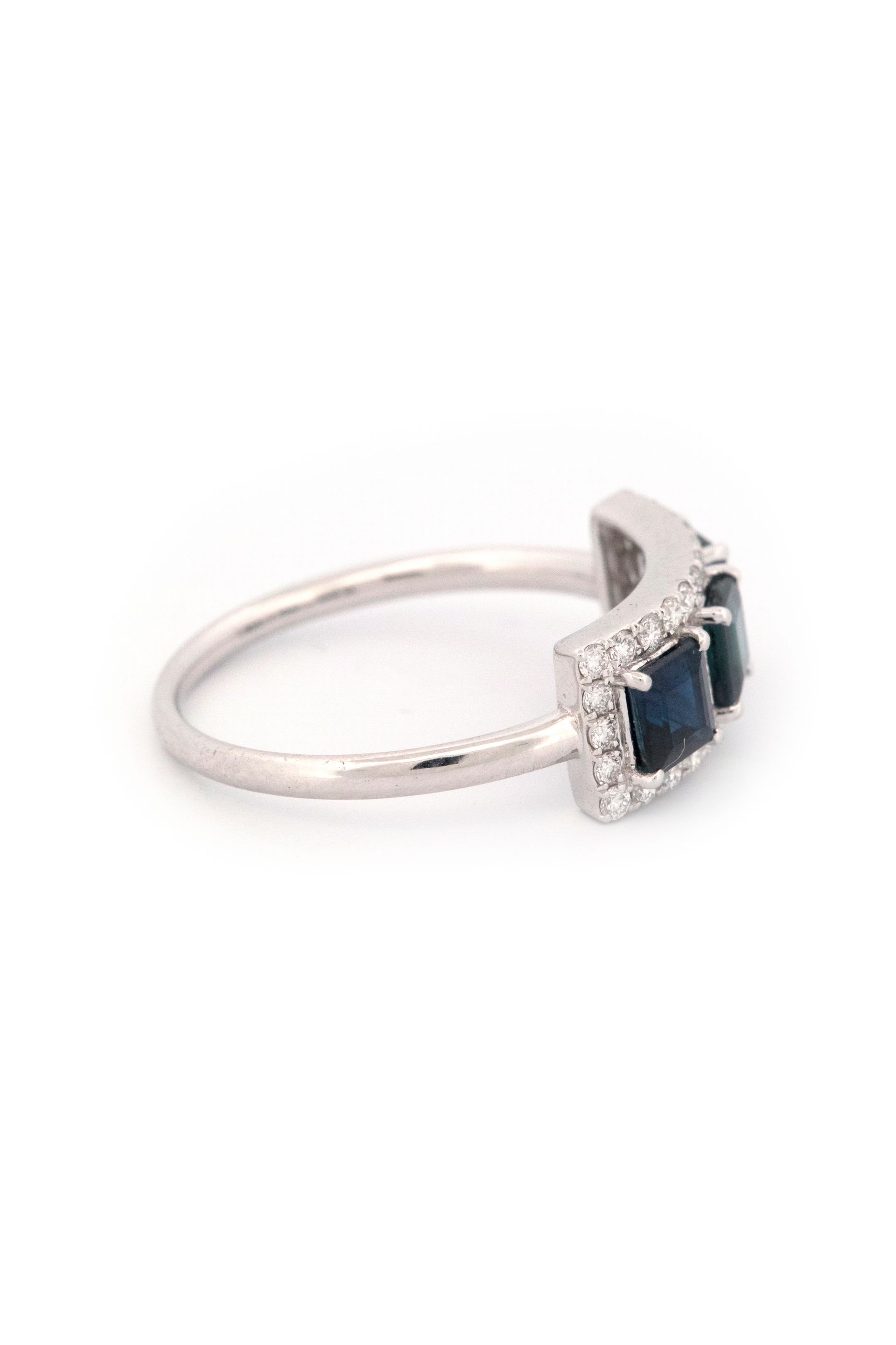 18k White Gold Sapphire & Diamond Ring