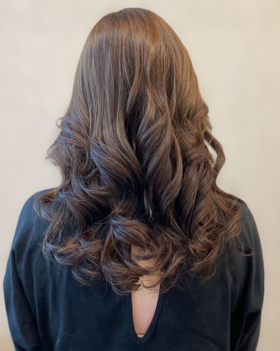 An image of a no bleach Dark brown hair color