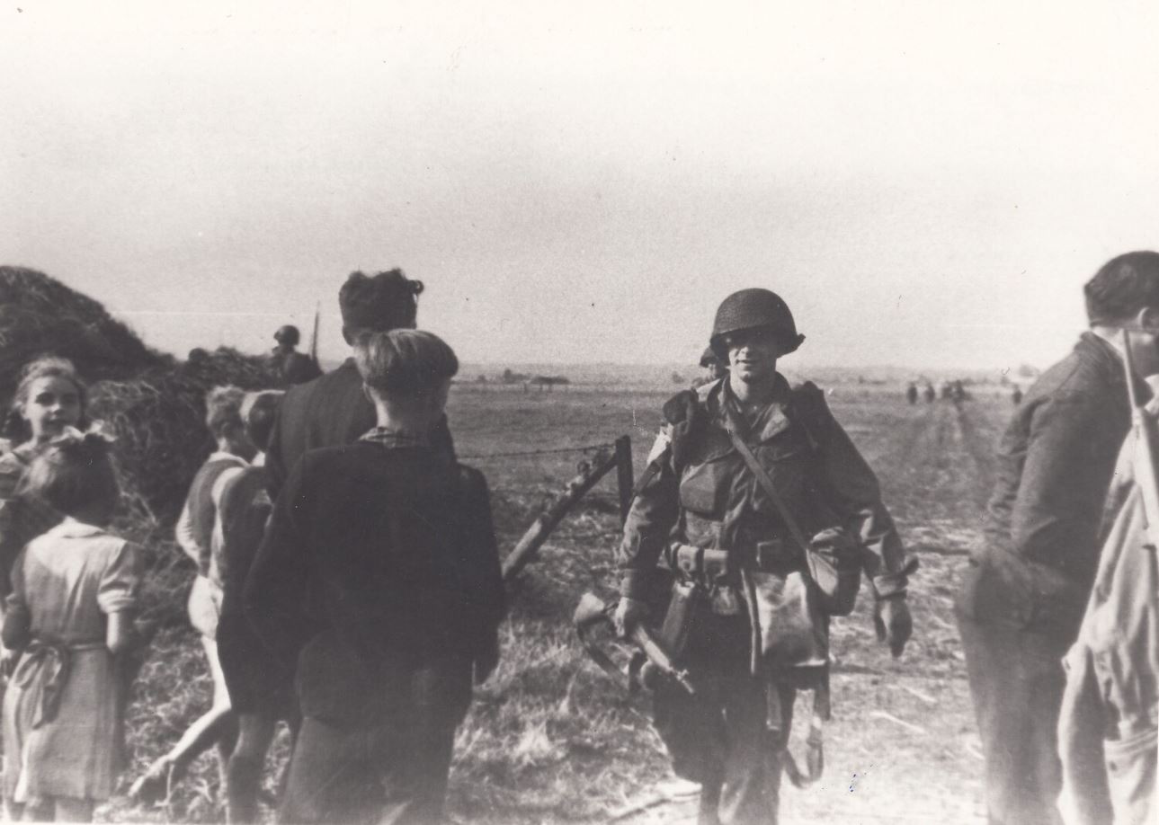 101st airborne division paratrooper son, holland 1944