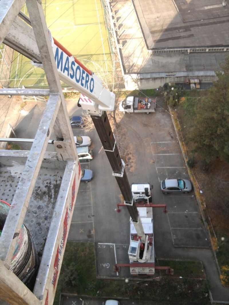 autoscala 31 metri per lavori edili