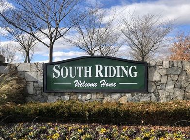 Monument sign - HOA sign - Dimensional letters - Green sign with white letters