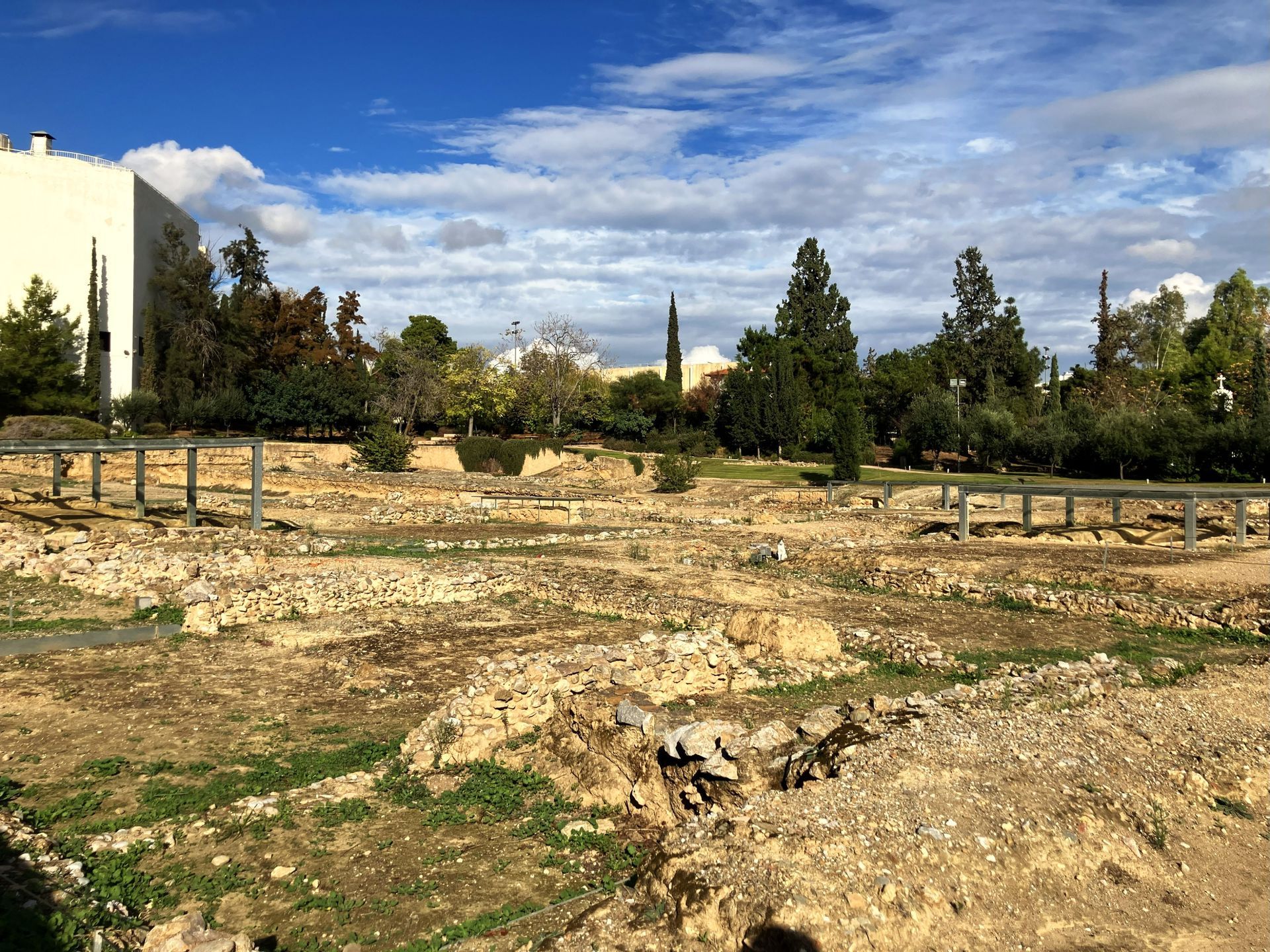 Foto van archeologische opgravingen bij het Lykeion, de School van Aristoteles