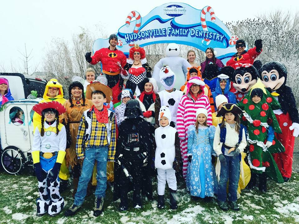 Holiday Parade Kids Photo — Hudsonville, MI — Hudsonville Family Dentistry