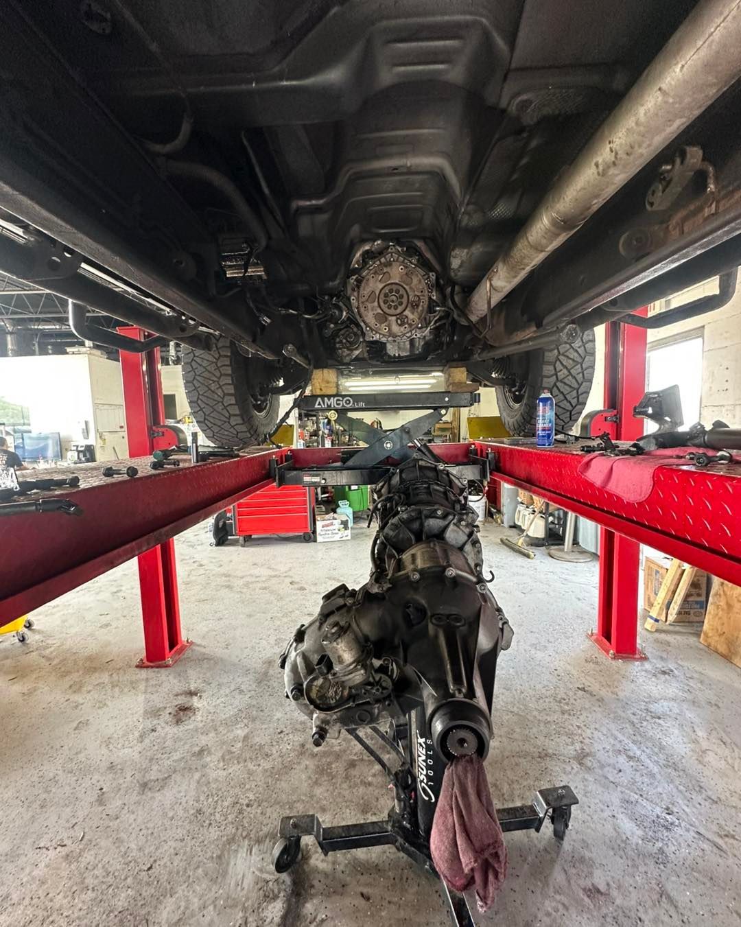 SHOP IMAGE | Treasure Coast Truck Center