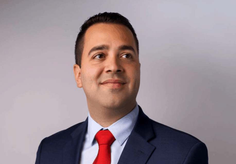 Headshot of candidate Leo Valentin