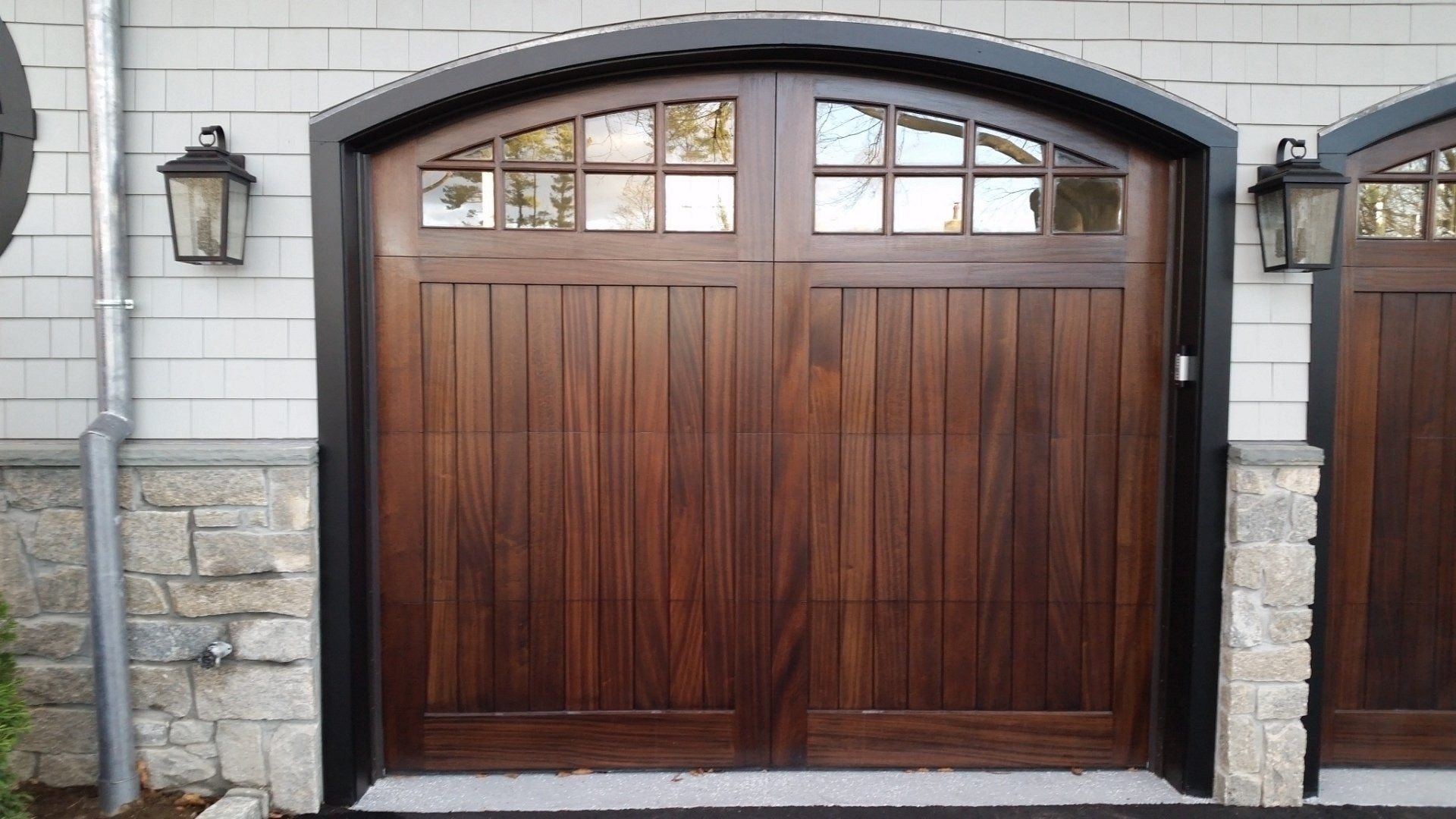 Large custom garage door installed in Nassau County 6