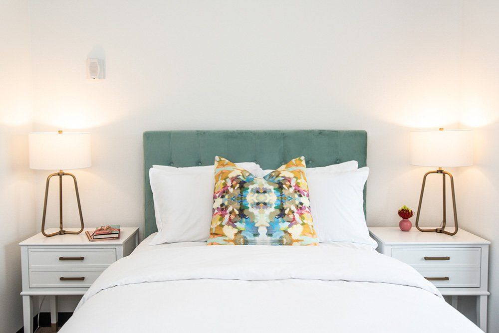 bedroom with headboard