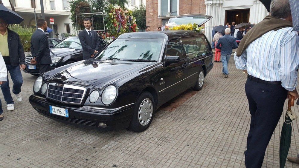 macchina per funerale