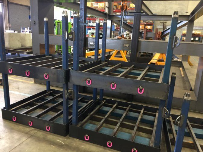 Gas and water stackable stands