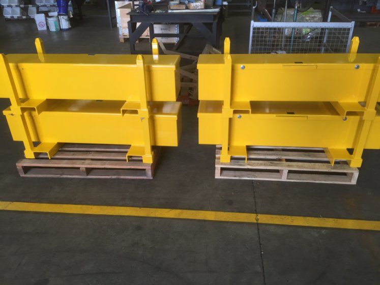 Steel stackable site box