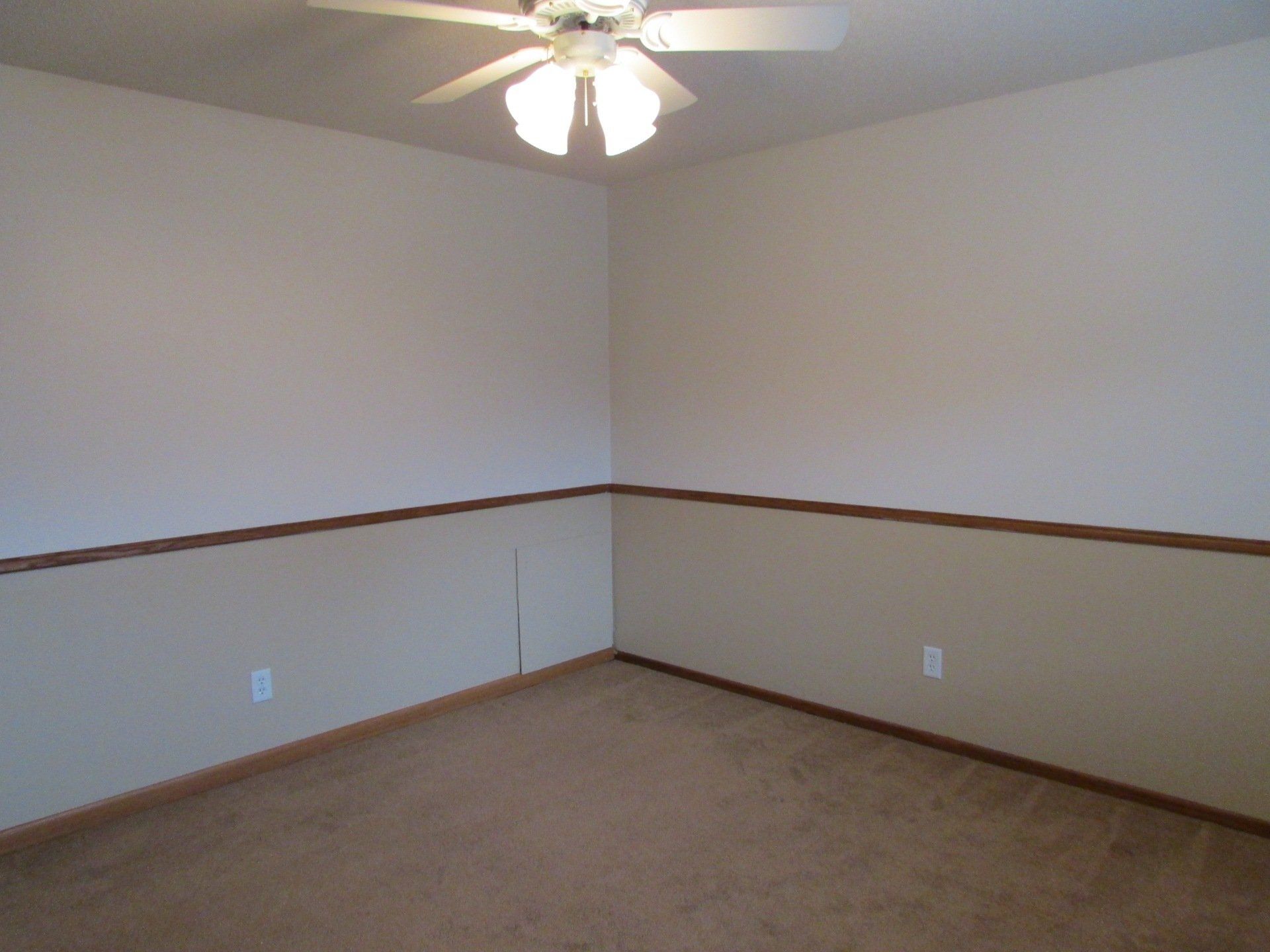 Royal Oaks Apartments