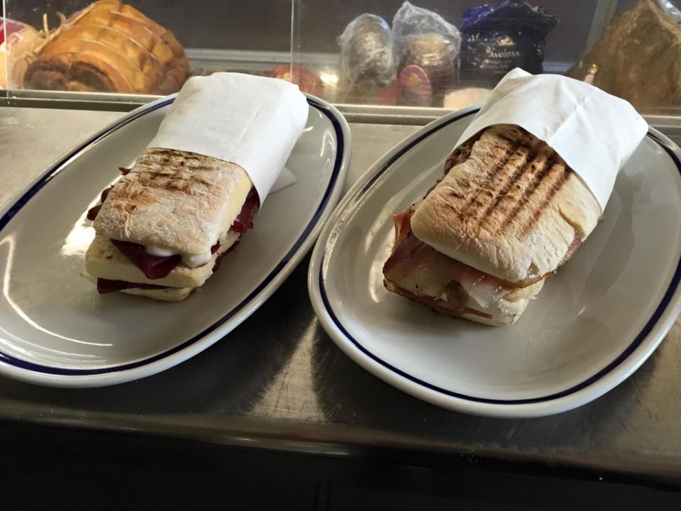 panini e saltimbocca