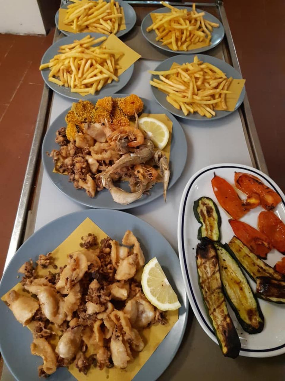 frittura di pesce e patatine