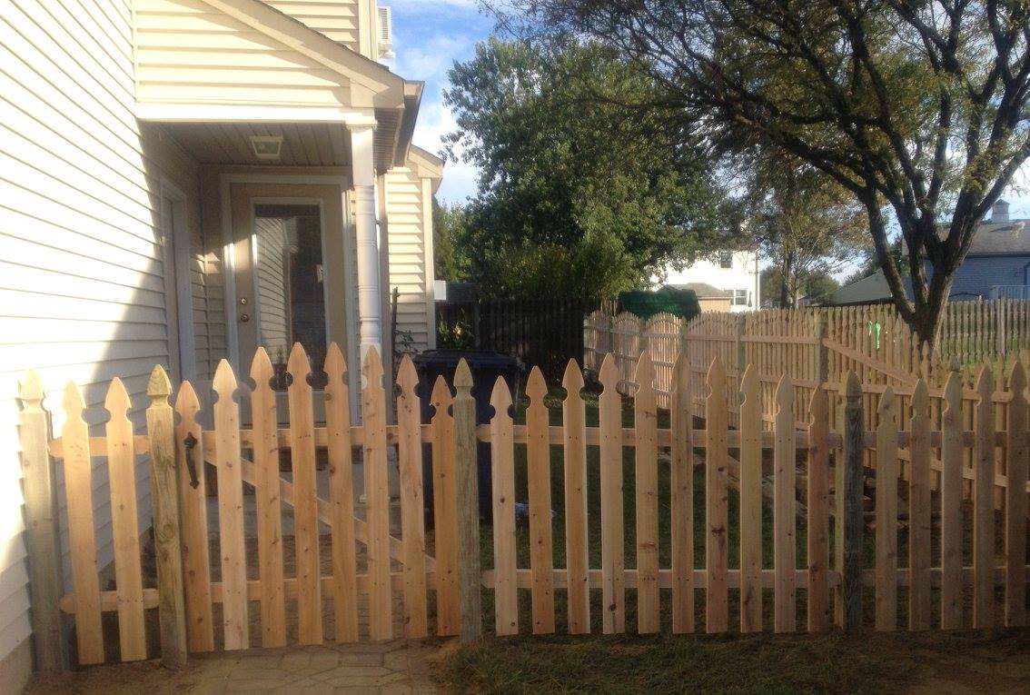 Simple Wood Fence — Blue Anchor, NJ — Reyes Fence