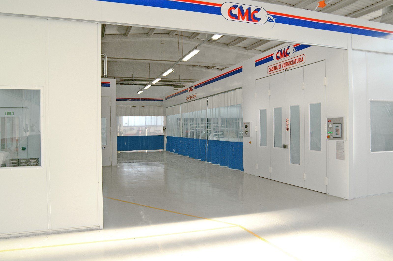 cabina di verniciatura della carrozzeria roma